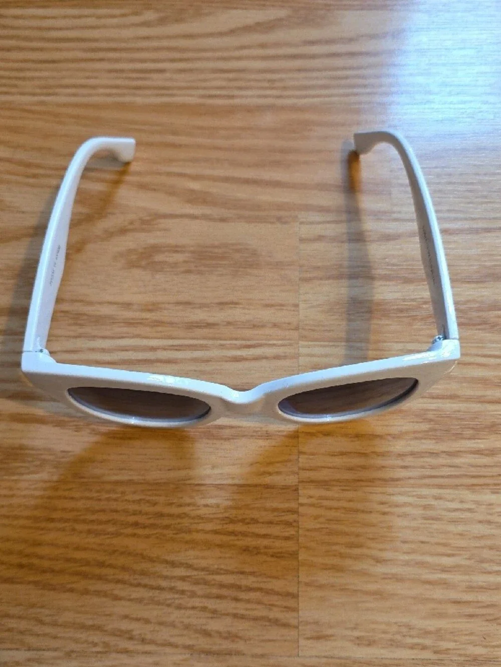 SOJOS Women's White Cat Eye Sunglasses